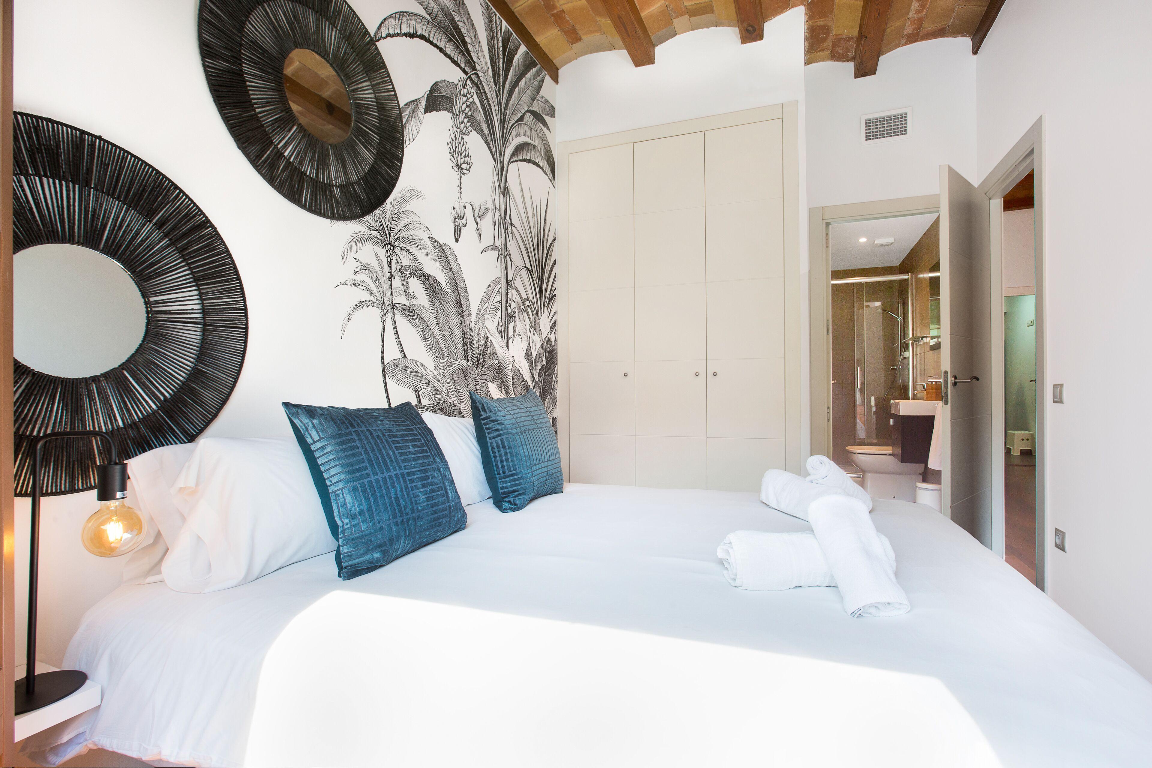 Stay U-Nique Apartments Girona — Photos 1