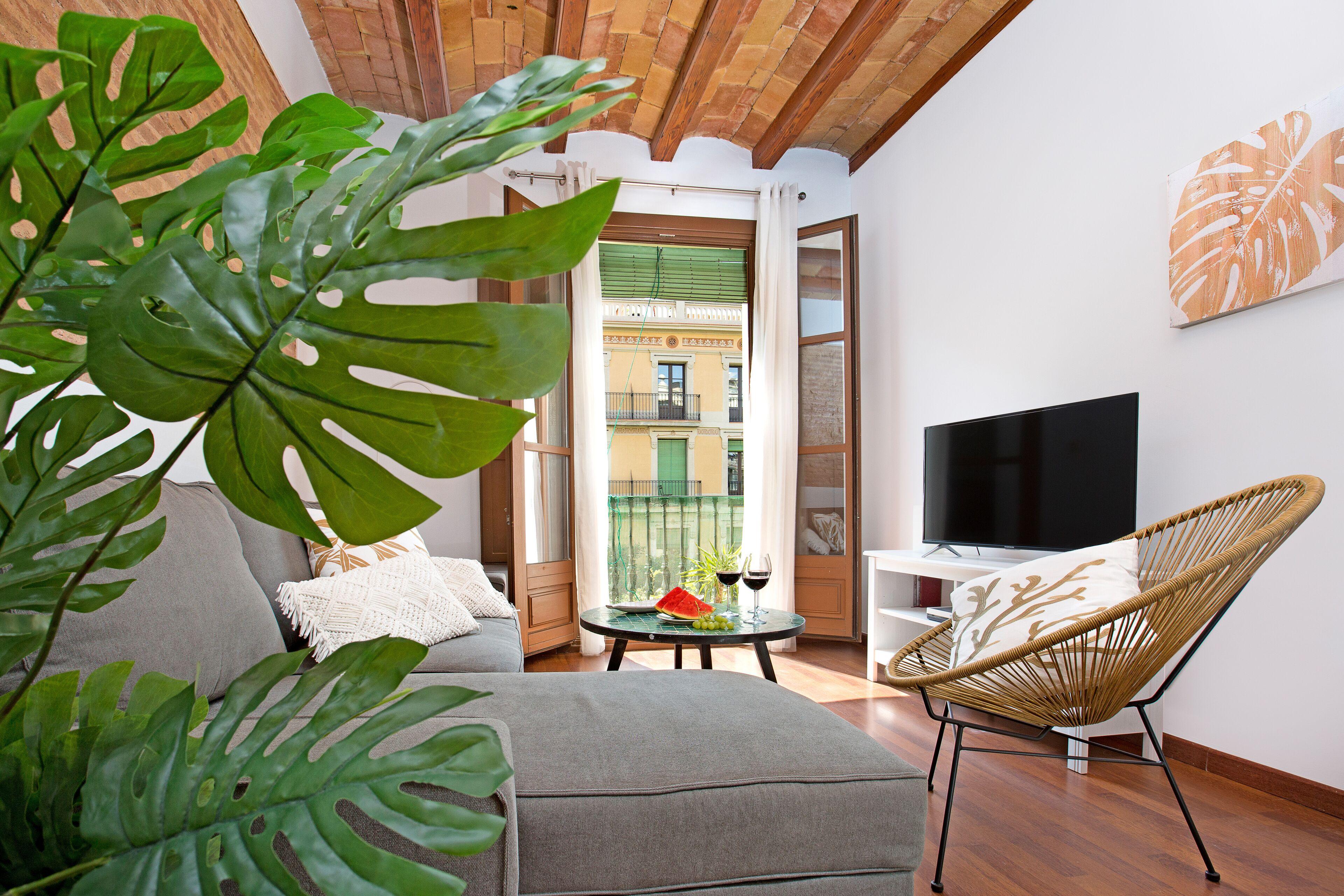Stay U-Nique Apartments Girona — Photos 3